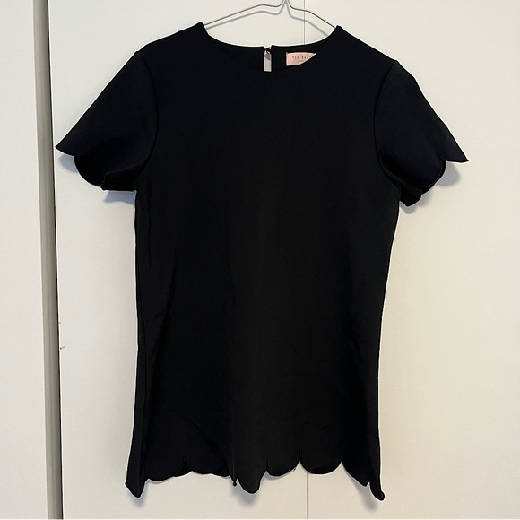 ted baker❣️SAMPLE scallop short sleeve black - Picture 1 of 7